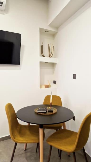 Faronita - Luxury Apt In The Heart Of Kalamata Dış mekan fotoğraf