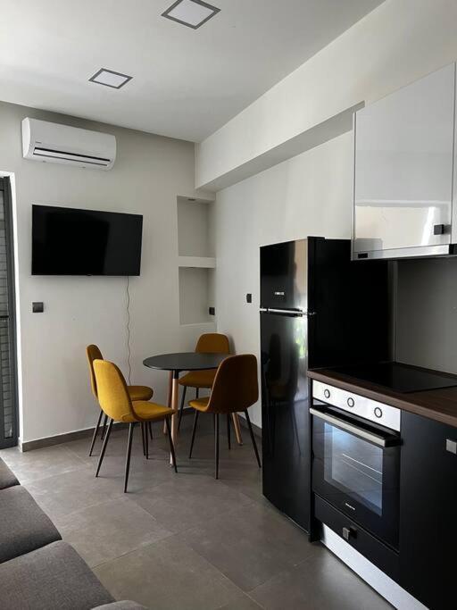 Faronita - Luxury Apt In The Heart Of Kalamata Dış mekan fotoğraf