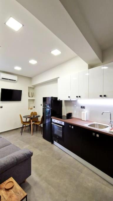 Faronita - Luxury Apt In The Heart Of Kalamata Dış mekan fotoğraf