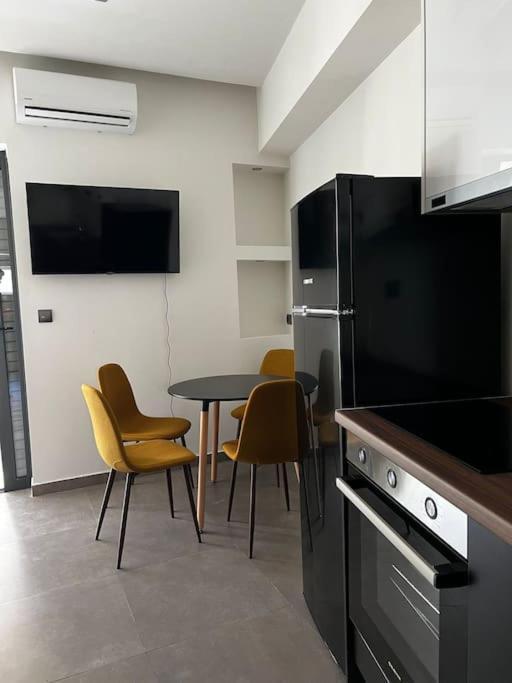Faronita - Luxury Apt In The Heart Of Kalamata Dış mekan fotoğraf